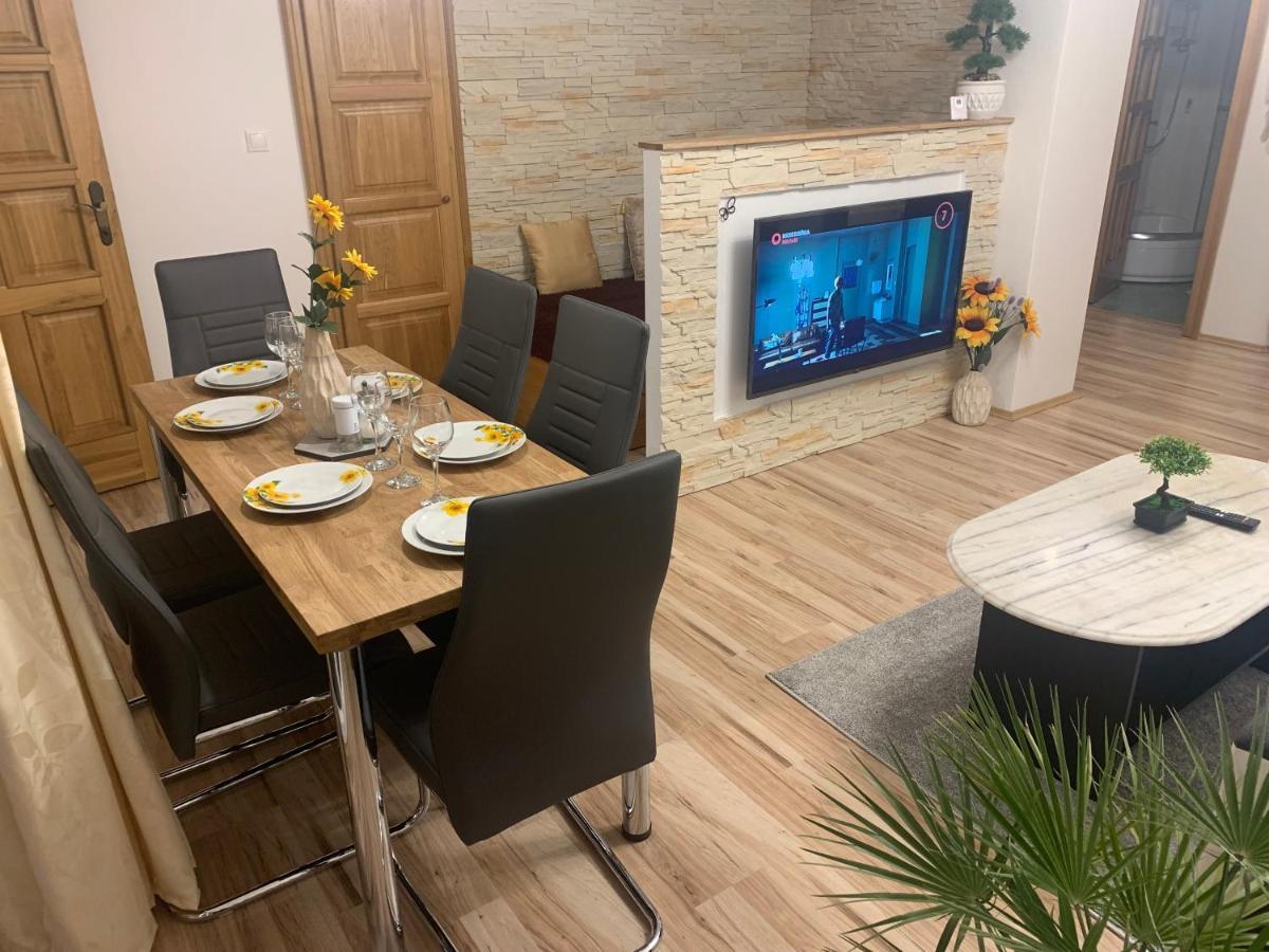 Apartman Slunecnice S Terasou Budweis Exterior foto
